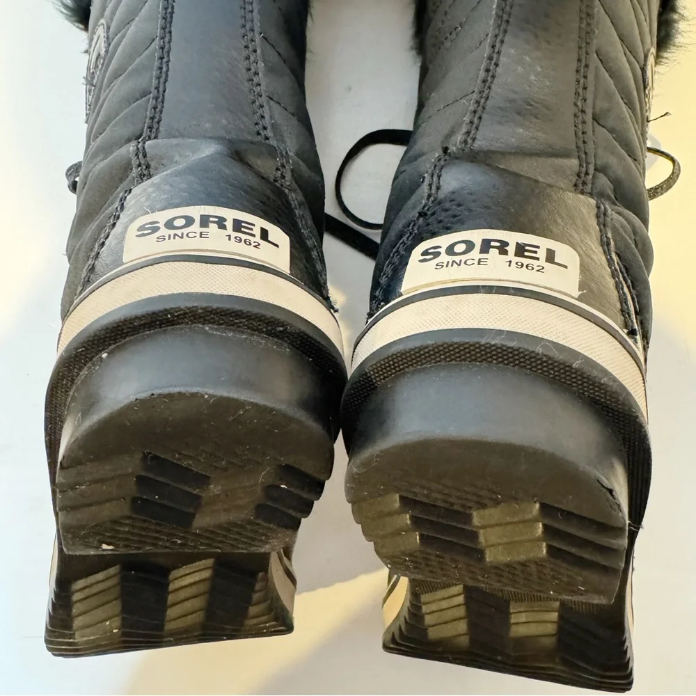 Sorel | Tofino II' Faux‎ Fur Lined Waterproof Boot in Black NY2419-010 Sz. 6